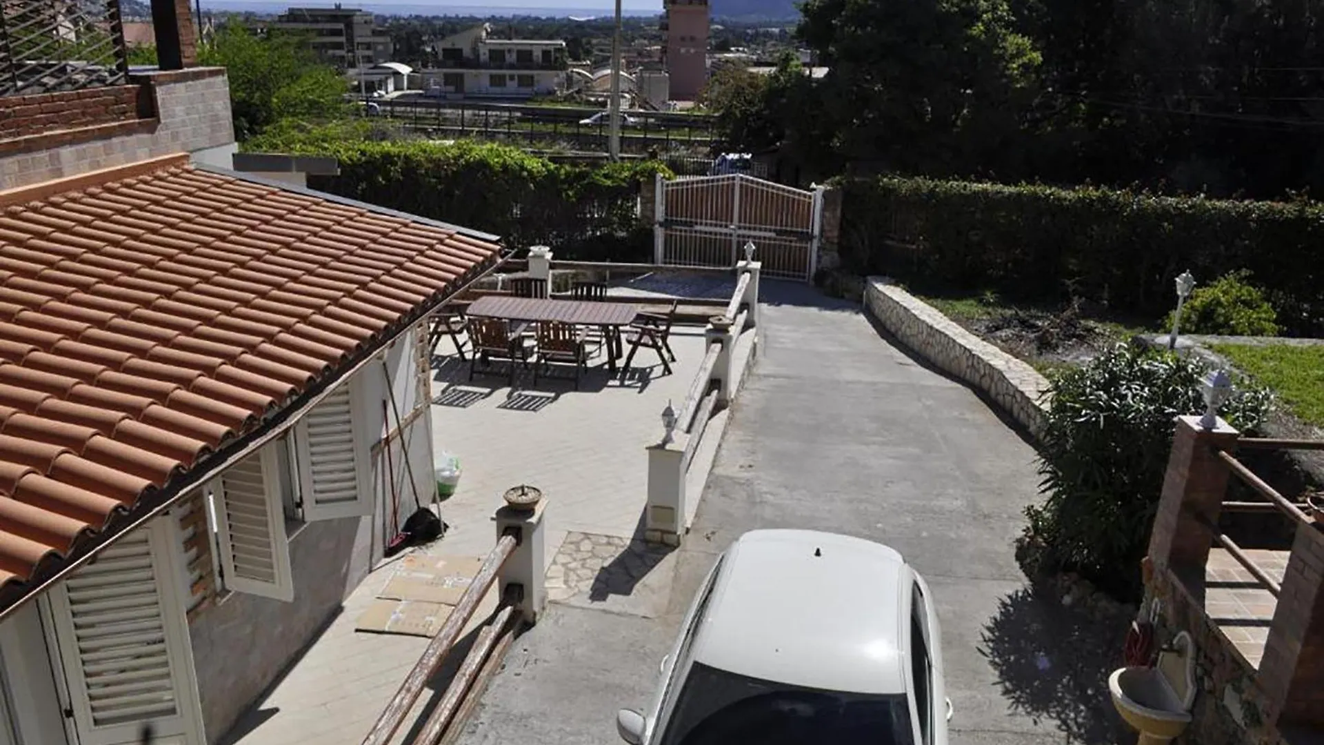 Homestay Small Paradise Palermo Italy