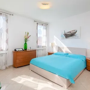 https://most-convenient-apartment-in-venice.hotelslidodijesolo.com